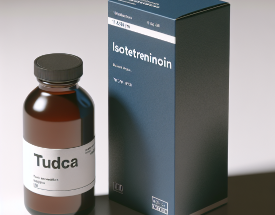 ¿Se necesita TUDCA con Isotretinoina?